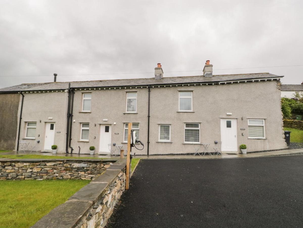 Oxen Park Farm Cottage Ulverston Εξωτερικό φωτογραφία