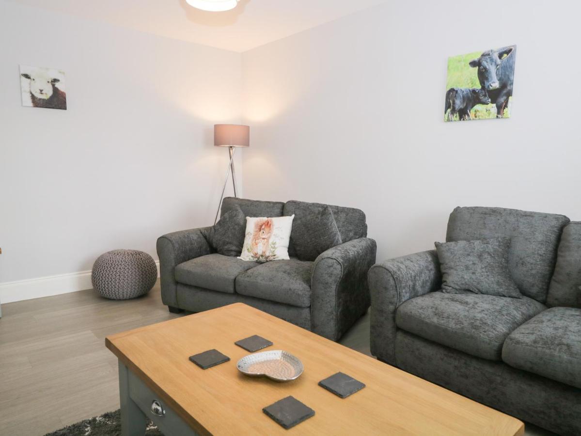 Oxen Park Farm Cottage Ulverston Εξωτερικό φωτογραφία