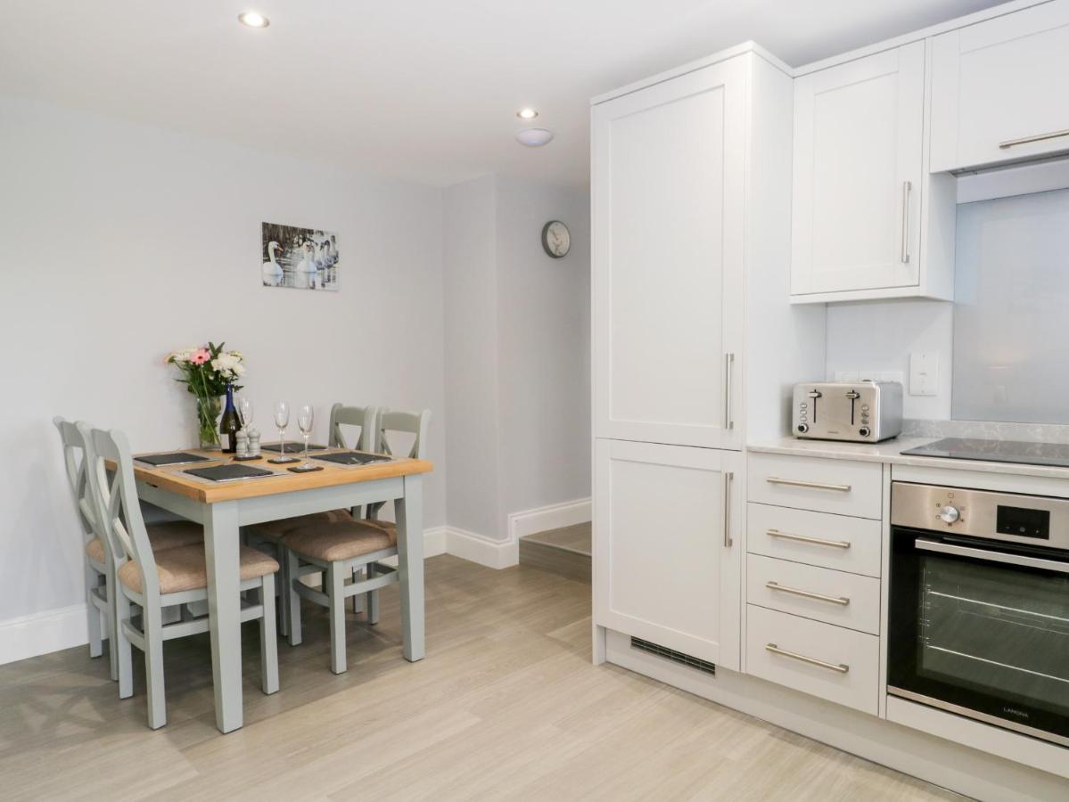Oxen Park Farm Cottage Ulverston Εξωτερικό φωτογραφία