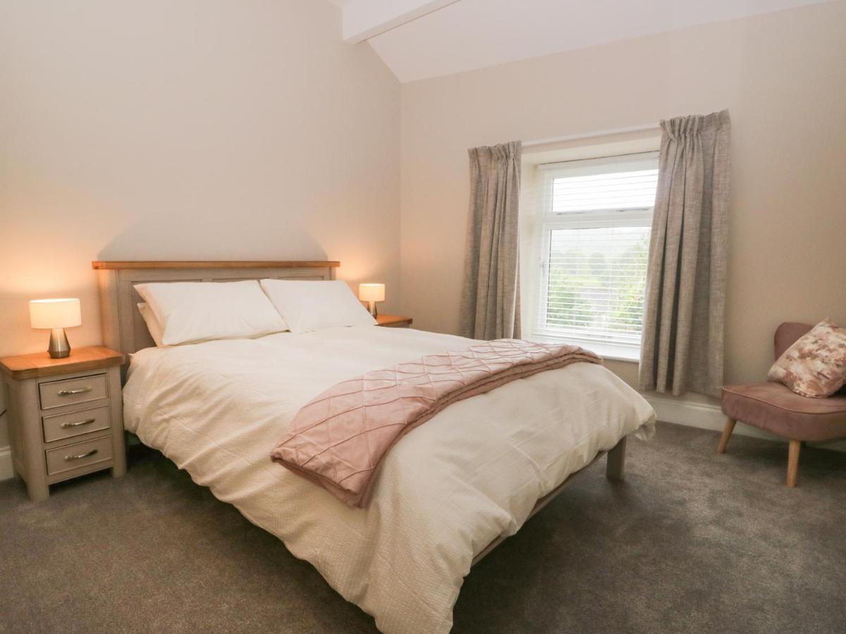 Oxen Park Farm Cottage Ulverston Εξωτερικό φωτογραφία